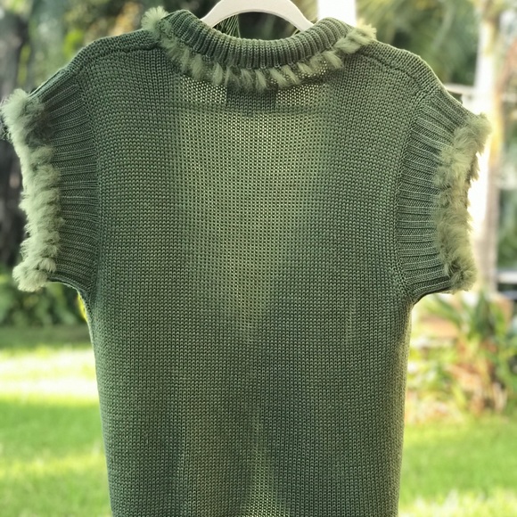 Cardigan Vest Green with Fur Trim - Picture 6 of 8